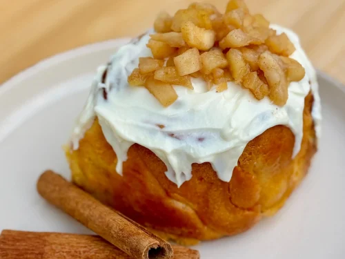 rulouri cu scortisoara si mere