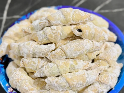 Cornulete cu untura si smantana