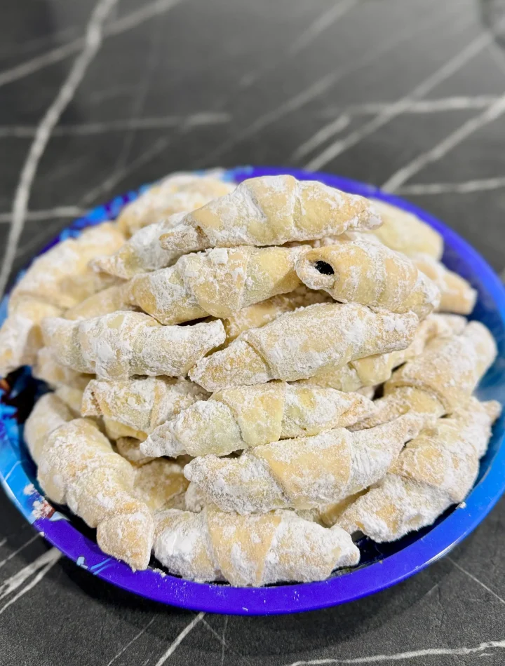 Cornulete cu untura si smantana