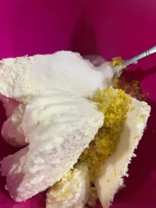 branza de vaca cu zahar si lamaie